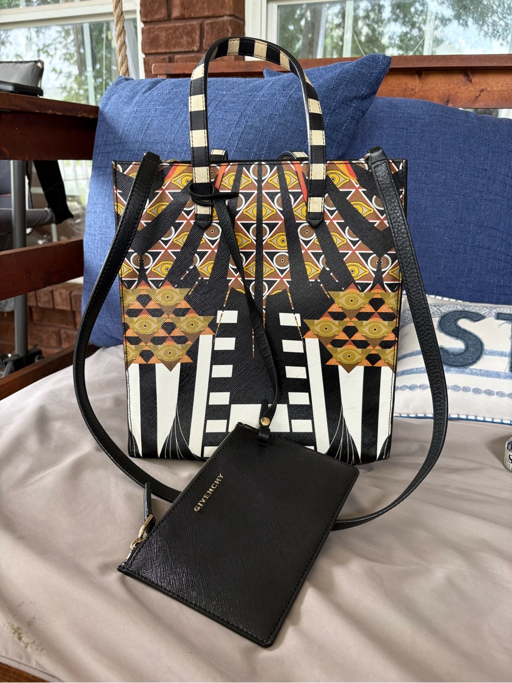 GIVENCHY Geometric Tribal Antigona Shopping Tote Bag w/Pouch&Shoulder Strap EUC